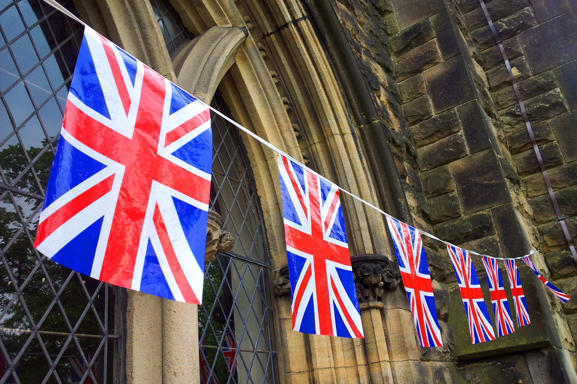 union-jack-flag-bunting